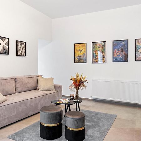 Angelo Bello Luxury Suite City Center By Sattal Boekarest Buitenkant foto