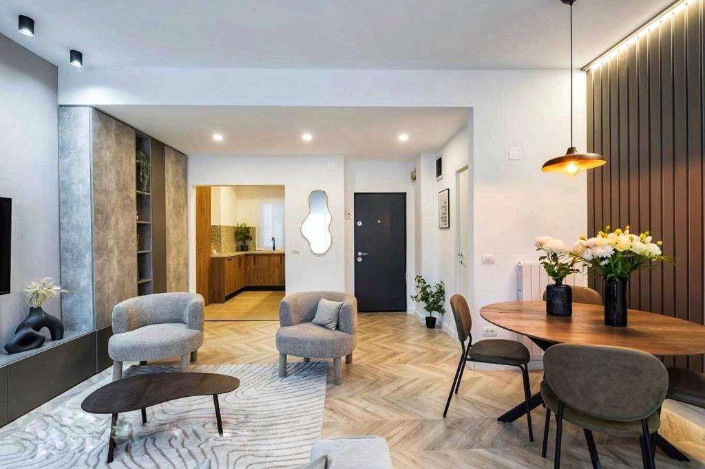 Angelo Bello Luxury Suite City Center By Sattal Boekarest Buitenkant foto